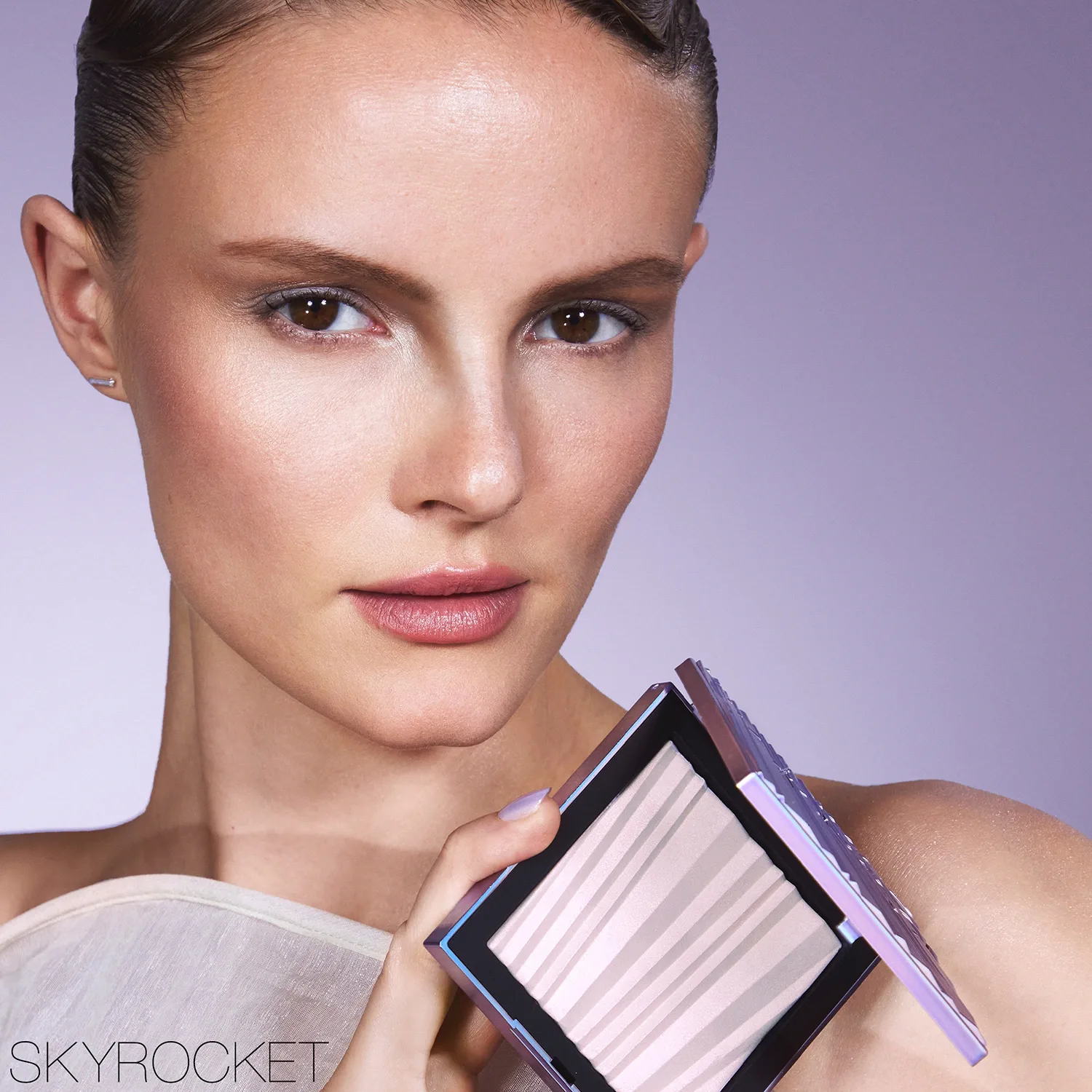 aura illuminating face & body powder-aydınlatıcı yüz & vücut pudrası