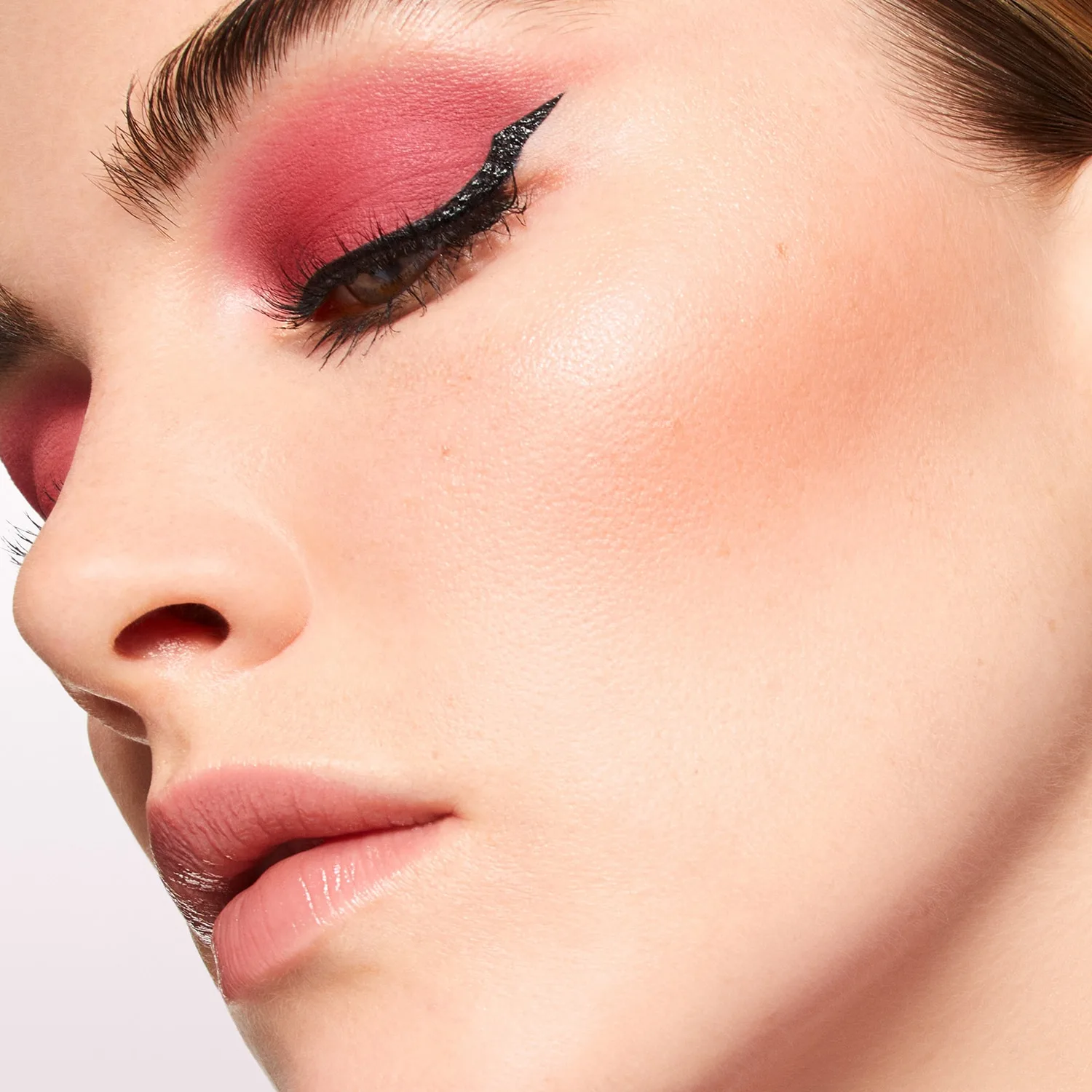 idôle tint eye blusher - liquid eyeshadow