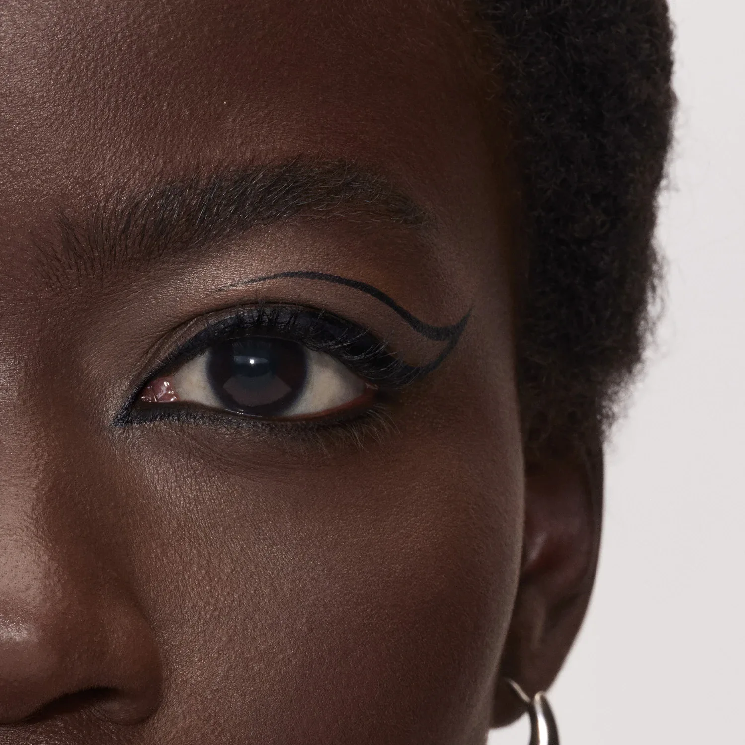 black ink classic line eyeliner - eyeliner