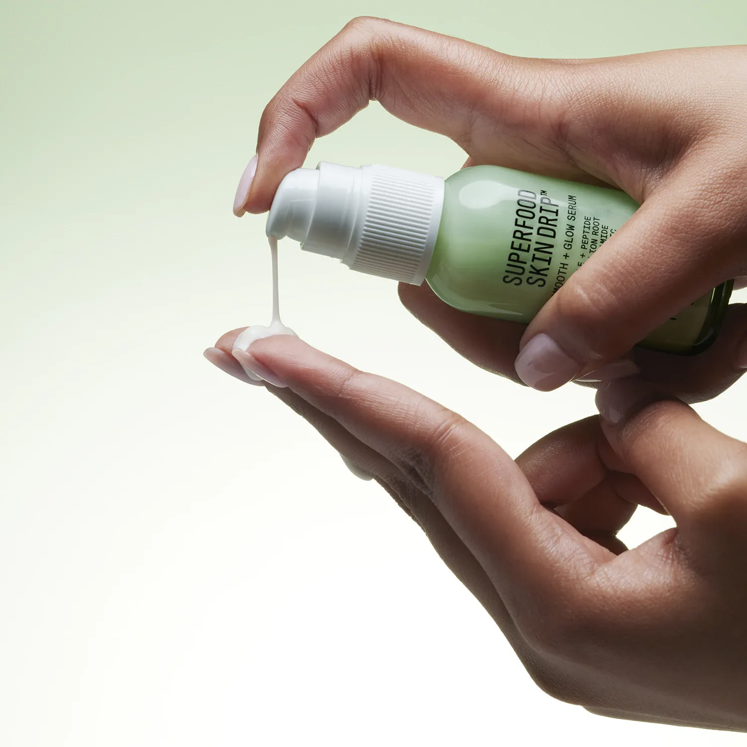 superfood skin drip™ - kale içerikli pürüzsüzleştirici + aydınlatıcı serum