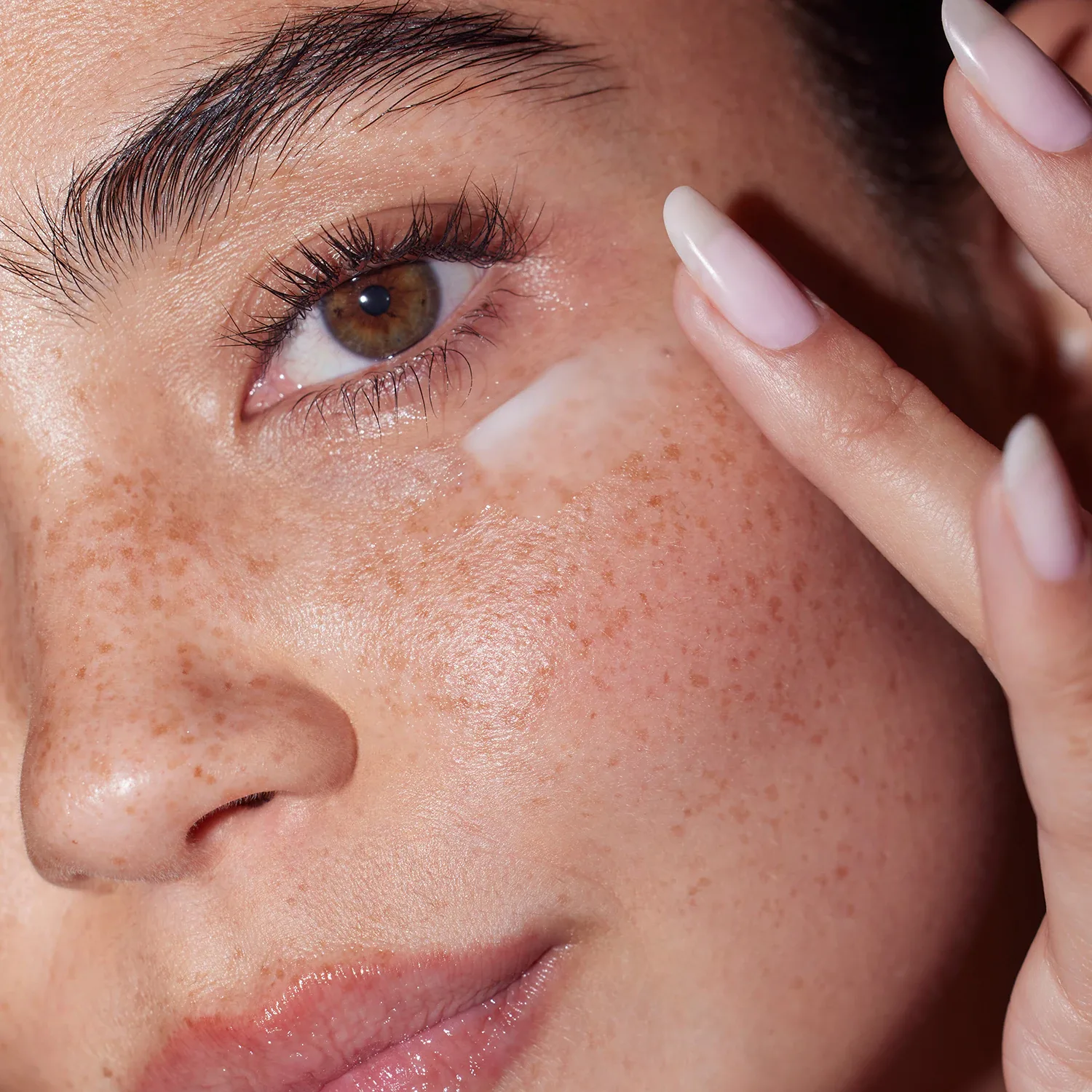 jet lag overnight eye serum – nemlendirici gece göz çevresi serumu